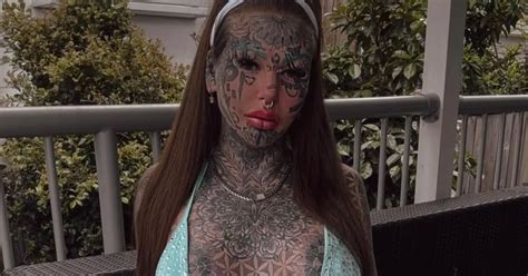 amber luke|One of the worlds most tattooed women shares rare photos。